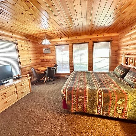 The Lodge At Lolo Hot Springs 외부 사진