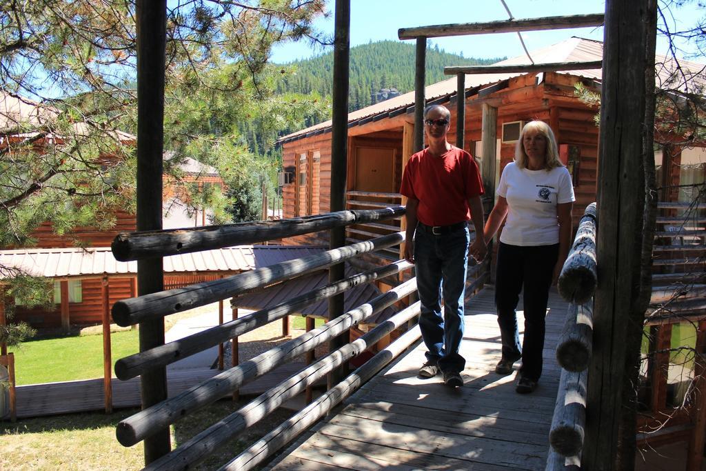 The Lodge At Lolo Hot Springs 외부 사진